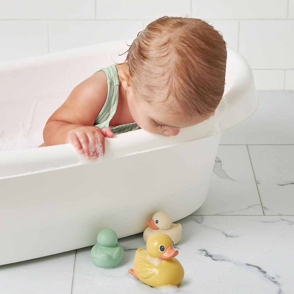 Itzy Ducky Family™ Bath Toy Set - Image 4