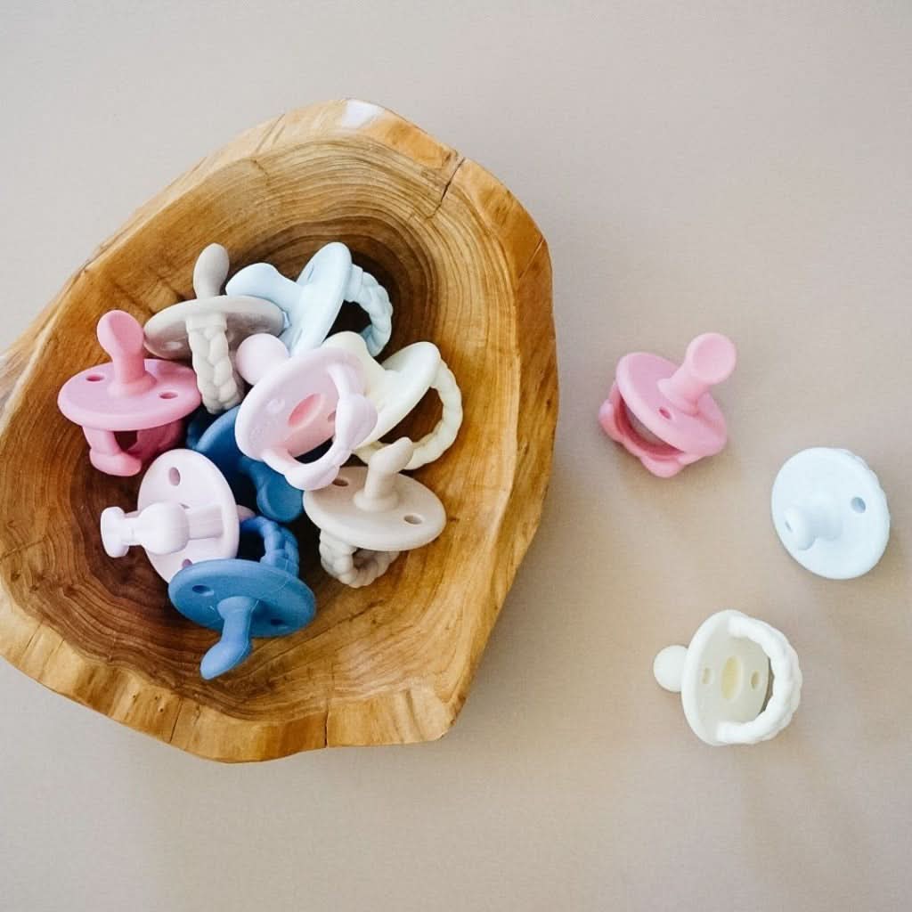 Itzy Paci™ Orthodontic Silicone Pacifier 0-6M - Image 31